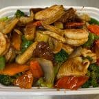 Best Triple Delight in Garlic Sauce in Canton, MI